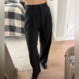 Banana Republic Women’s Pleated Black Dress Pants